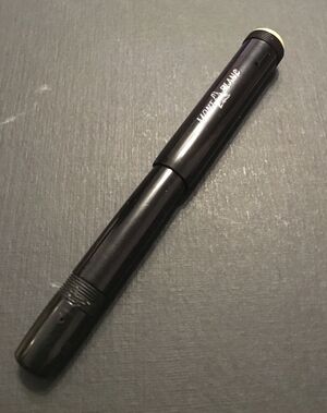 Montblanc-Early-122-St-Black-Capped.jpg